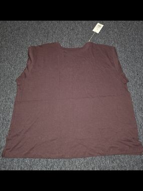 a new day Short Sleeve Crewneck Tee - Brown